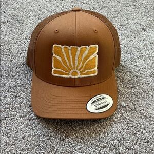 BROWN SNAPBACK HAT WITH YELLOW SUN DESIGN